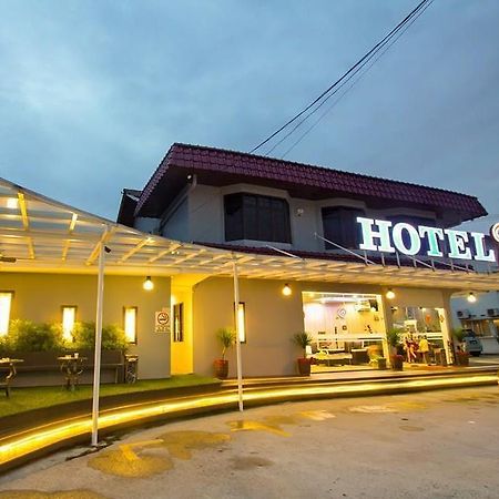 Tkl Hotel Джохор-Бару Экстерьер фото